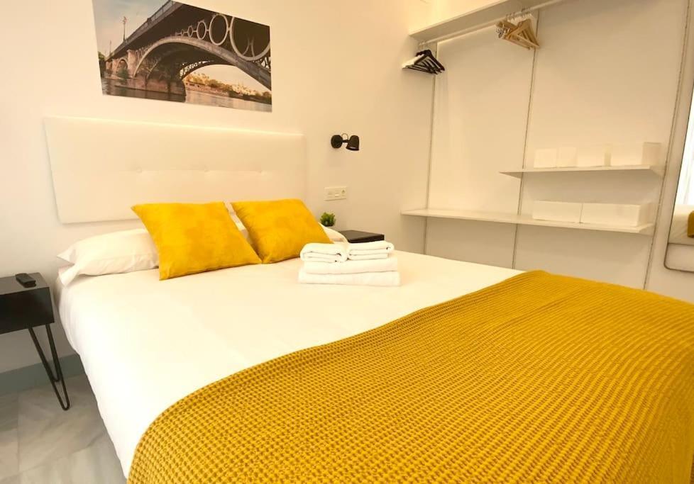 My Home In Triana, Luminoso Y Acogedor Apartamento Séville Extérieur photo