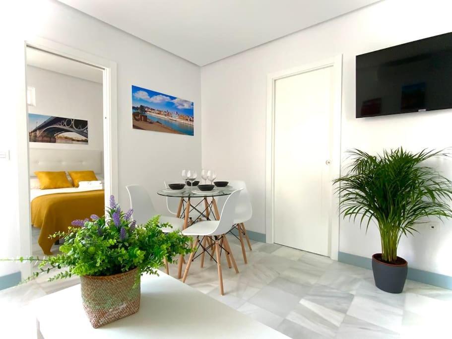 My Home In Triana, Luminoso Y Acogedor Apartamento Séville Extérieur photo